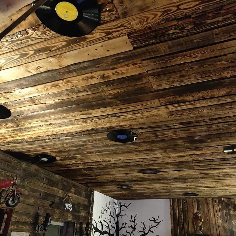 Hjemmebygget gildesal Hjemmebygget gildesal